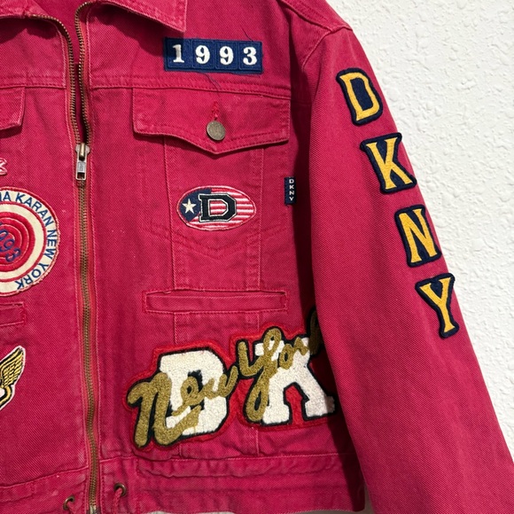 DKNY jeans‎ culture M Vibrant Red Embroidered patches crop bomber Jacket zip Y2K - Picture 2 of 8
